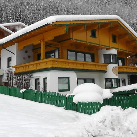Appartementhaus Zillertal By Piaunddirk Финкенберг Экстерьер фото